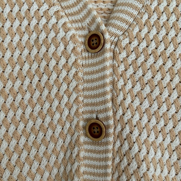 Re/Done 50s Style Knit Button-Down Cardigan Vest in Beige - Picture 6 of 6